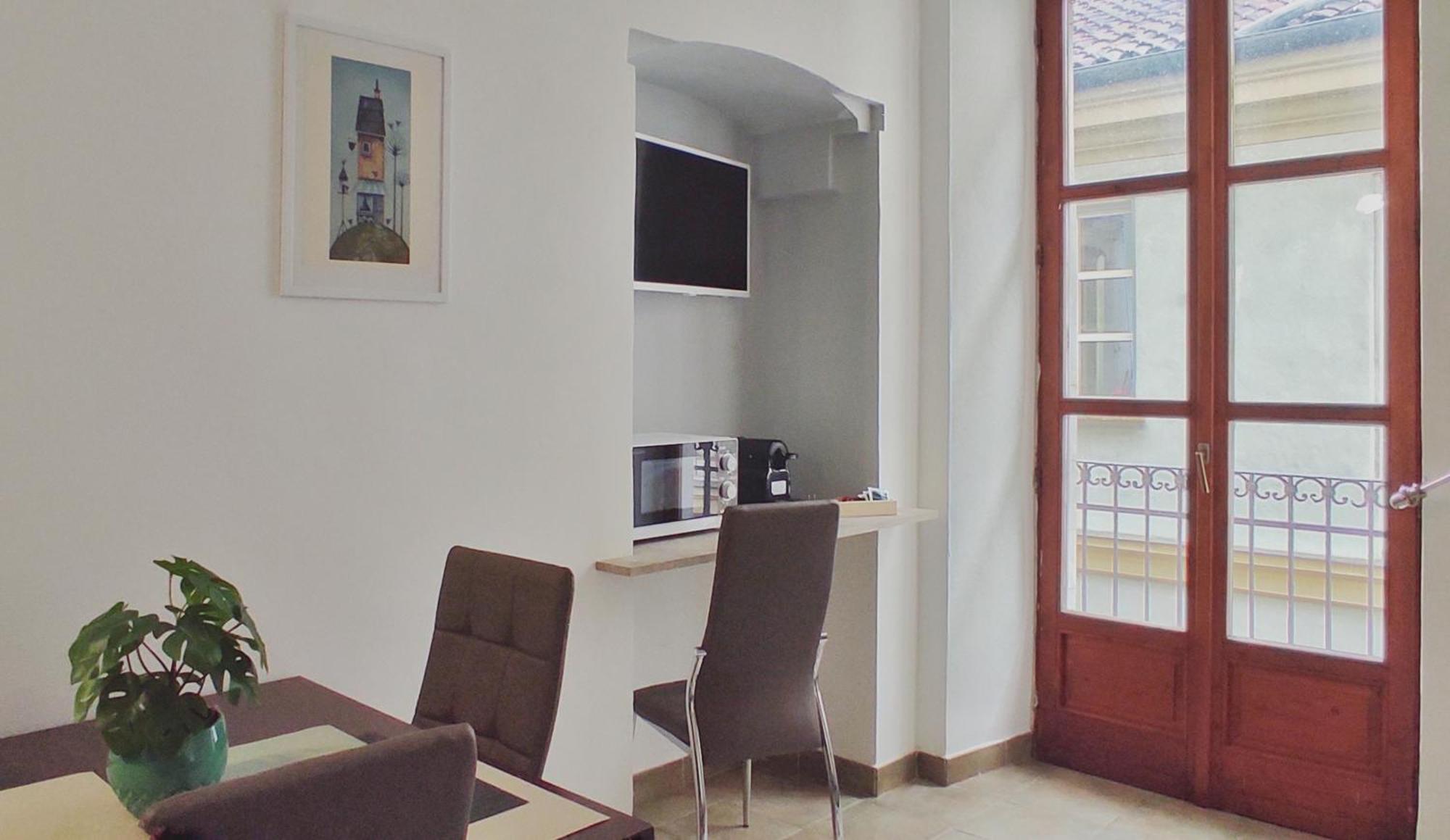 Conte Apartment